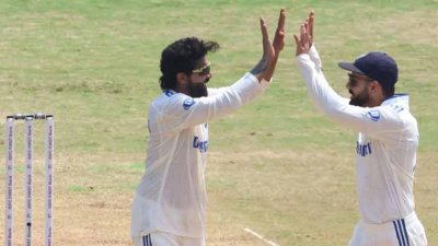 লিটনকে ফিরিয়ে পঞ্চাশ ছাড়ানো জুটি ভাঙেন জাদেজা