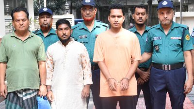 পুলিশের হেফাজতে গ্রেফতার ব্যক্তিরা