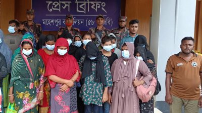 ঝিনাইদহের মহেশপুরের বিভিন্ন সীমান্ত এলাকা দিয়ে ভারতে পাচারের সময় গ্রেফতার ১৭ জন
