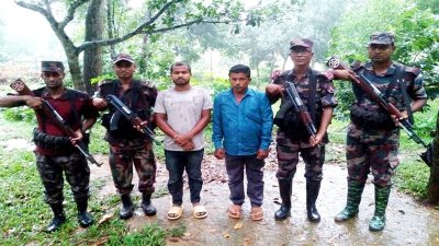 আটক দুই ব্যক্তি