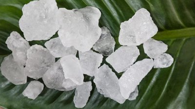 ফিটকিরি। ছবি- সংগৃহীত
