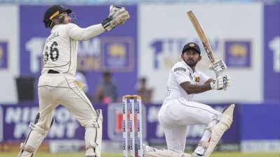১৫০ পার করলেন কামিন্দু