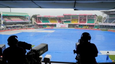 কানপুরে বৃষ্টিতে পরিত্যক্ত দ্বিতীয় দিন।