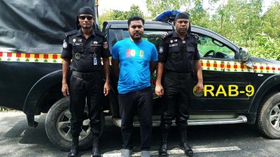 গ্রেফতার খলিলুর রহমান