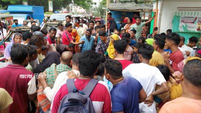 নরসিংদীতে পারিবারিক বিরোধের জেরে হানিফ মিয়া নামে এক যুবককে প্রকাশ্যে কুপিয়ে হত্যা