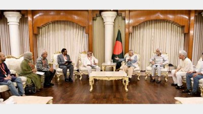 অন্তর্বর্তী সরকারের প্রধান উপদেষ্টা ড. ইউনূসের সঙ্গে বৈঠকে এবি পার্টির নেতারা
