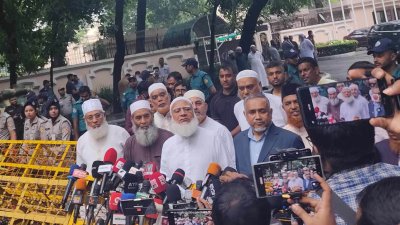 সাংবাদিকদের সঙ্গে জামায়াত আমির