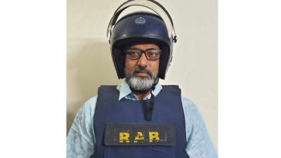 গ্রেফতার ডাবলু সরকার