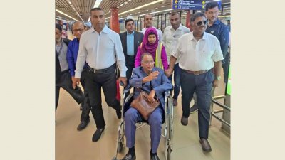 দেশে ফিরেছেন বিএনপির স্থায়ী কমিটির সদস্য ইকবাল হাসান মাহমুদ টুকু (ছবি: ফোকাস বাংলা)
