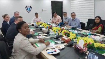 ব্রিটিশ প্রতিনিধি দলের সঙ্গে দুদকের বৈঠক