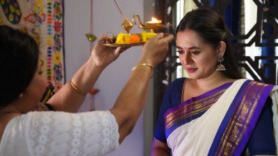একটি দৃশ্যে তানিয়া বৃষ্টি