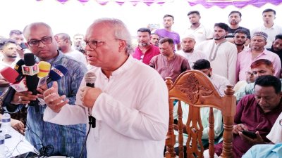 মৌলভীবাজারে সুধী সমাবেশে বক্তব্য দেন রুহুল কবির রিজভী
