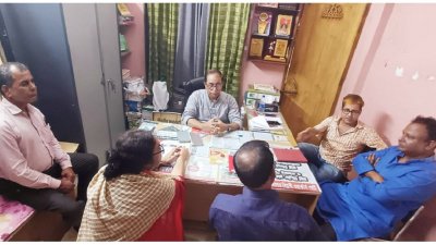 সভায় সংস্কার কমিশনগুলোকে সার্বিক সহযোগিতা দেওয়ার সিদ্ধান্ত নেওয়া হয়