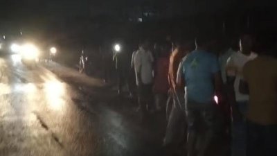 নওগাঁয় সড়ক দুর্ঘটনা