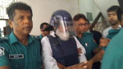 পুলিশ হেফাজতে আদালতে এক্সিম ব্যাংকের সাবেক চেয়ারম্যান নজরুল ইসলাম মজুমদার