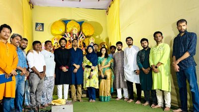 পূজামণ্ডপ পরিদর্শনে নাগরিক কমিটির সদস্যরা