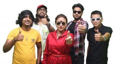 লালন ব্যান্ডের সংগীতশিল্পীরা (ছবি: লালন)