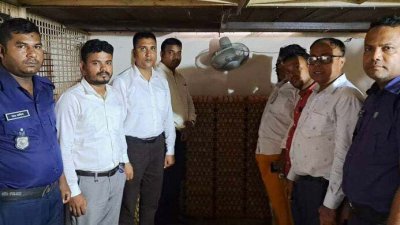 ফতুল্লার দেলপাড়া বাজারে এই অভিযান পরিচালনা করা হয়