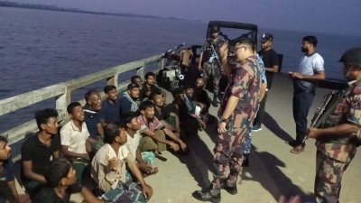 ফেরত আসা ১৬ জেলে