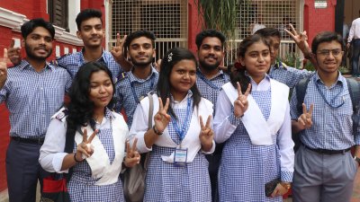 শিক্ষার্থীদের উচ্ছ্বাস