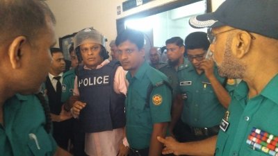 আদালতে জিয়াউল আহসান