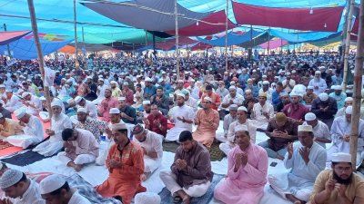 চাঁদপুরে ইজতেমায় মুসল্লিরা