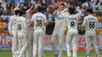 চা বিরতির আগে দ্রুত দুই উইকেট তোলেন ও’রোর্কে