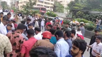 বিএনপি ও জামায়াতপন্থি চিকিৎসকদের মধ্যে সংঘর্ষের ঘটনা ঘটে