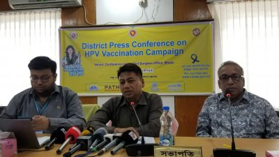 মতবিনিময় সভায় বক্তব্য দিচ্ছেন ভোলার সিভিল সার্জন ডা. মুহাম্মদ মনিরুল ইসলাম