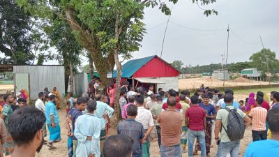 বুধবার দুপুর পর্যন্ত এসব মরদেহ উদ্ধার করা হয়