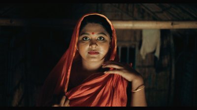একটি দৃশ্যে মৌসুমী হামিদ
