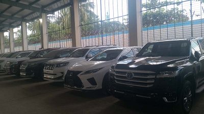 নিলামে তোলা হচ্ছে ২৪ গাড়ি