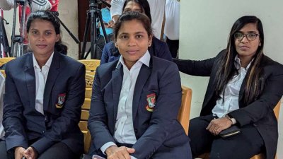 সনদপত্রের অপেক্ষায় তিন ক্রিকেটার