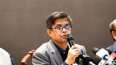 প্রধান উপদেষ্টার প্রেস সচিব শফিকুল আলম (ফাইল ছবি)
