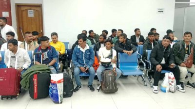 লেবানন থেকে ফিরলেন আরও ৫২ বাংলাদেশি