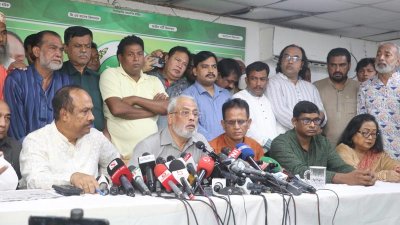 সংবাদ সম্মেলনে জিএম কাদের