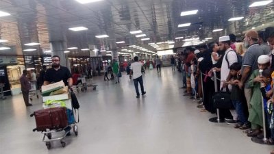 শাহজালাল আন্তর্জাতিক বিমানবন্দরের ক্যানোপিতে বিশৃঙ্খলা