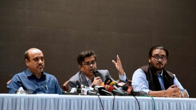 প্রধান উপদেষ্টার প্রেস উইংয়ের সংবাদ সম্মেলন