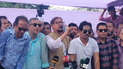 সংবর্ধনা অনুষ্ঠানে চসিক মেয়র ডা. শাহাদাত হোসেন