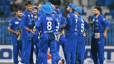 গজনফর নেন ৬ উইকেট