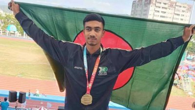 তামিম হোসেন