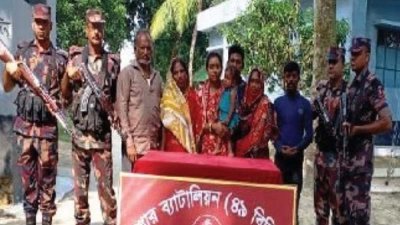 আটক নারী-পুরুষ