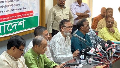আলোচনা সভায় বক্তব্য রাখেন বিএনপির চেয়ারপারসনের উপদেষ্টা আব্দুস সালাম