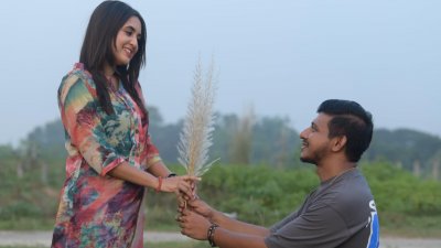 একটি দৃশ্যে বৃষ্টি ও শামীম