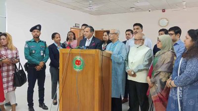 নির্বাচন ব্যবস্থা সংস্কার বিষয়ক কমিশনের সঙ্গে বৈঠক শেষে ব্রিফিং