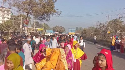 গাজীপুরে শিল্পকারখানায় বিশৃঙ্খলা সৃষ্টির অভিযোগে বেক্সিমকো ইন্ডাস্ট্রিয়াল পার্কসহ বিভিন্ন কারখানার ২৩ শ্রমিককে আটক করেছে যৌথ বাহিনী