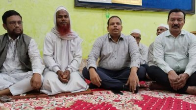 বৈষম্যবিরোধী ছাত্র আন্দোলনে নিহত সাজ্জাদ হোসেনের বাবা আলমগীর হোসেনের কর্মসংস্থানের ব্যবস্থা করেছে নীলফামারীর সৈয়দপুর পৌরসভা