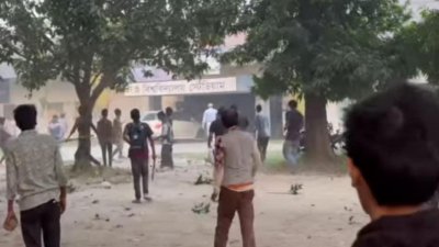 রাজশাহী বিশ্ববিদ্যালয়ে (রাবি) ফুটবল খেলাকে কেন্দ্র করে মার্কেটিং ও আইন বিভাগের শিক্ষার্থীদের সংঘর্ষ