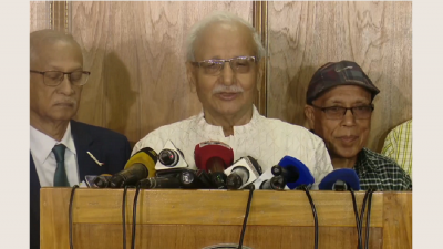 কথা বলছেন নির্বাচন কমিশন সংস্কার কমিশনের প্রধান ড. বদিউল আলম মজুমদার