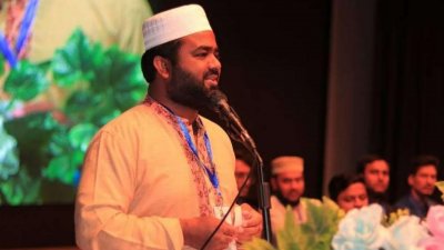কুষ্টিয়া জেলা শিল্পকলা একাডেমির অনুষ্ঠানে বক্তব্য রেখেছেন ইসলামী ছাত্রশিবিরের কেন্দ্রীয় সভাপতি মঞ্জুরুল ইসলাম